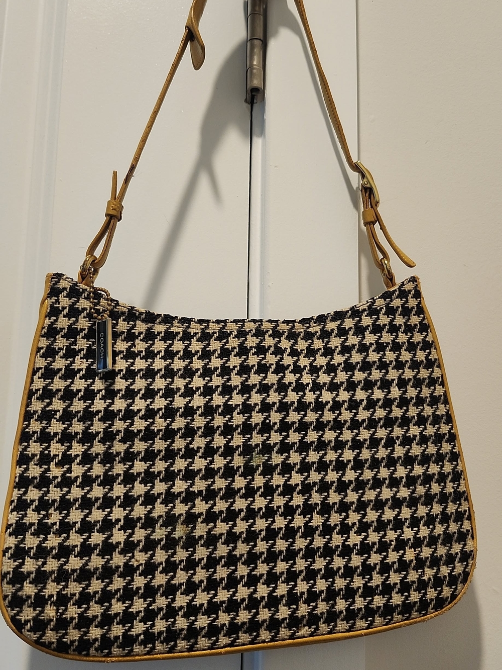 Vintage Coach Houndstooth Canvas Shoulder Bag in Black & Cream - Picture 1 of 8